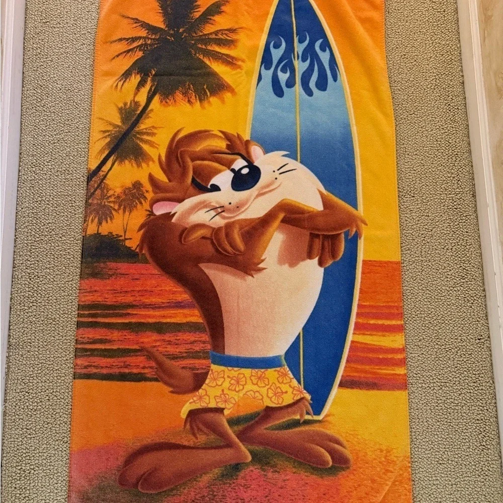 Vintage 2000 Warner Bros. Looney Tunes  beach Towel‎ Tasmanian devil cartoon